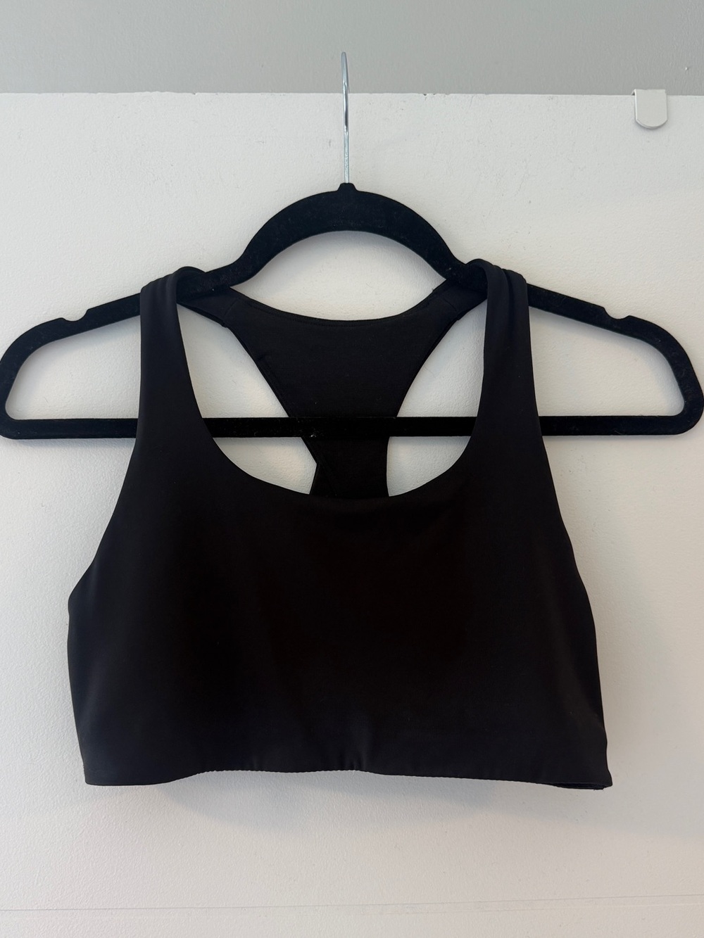 Lululemon Black Crisscross Back Sports Bra Size 6